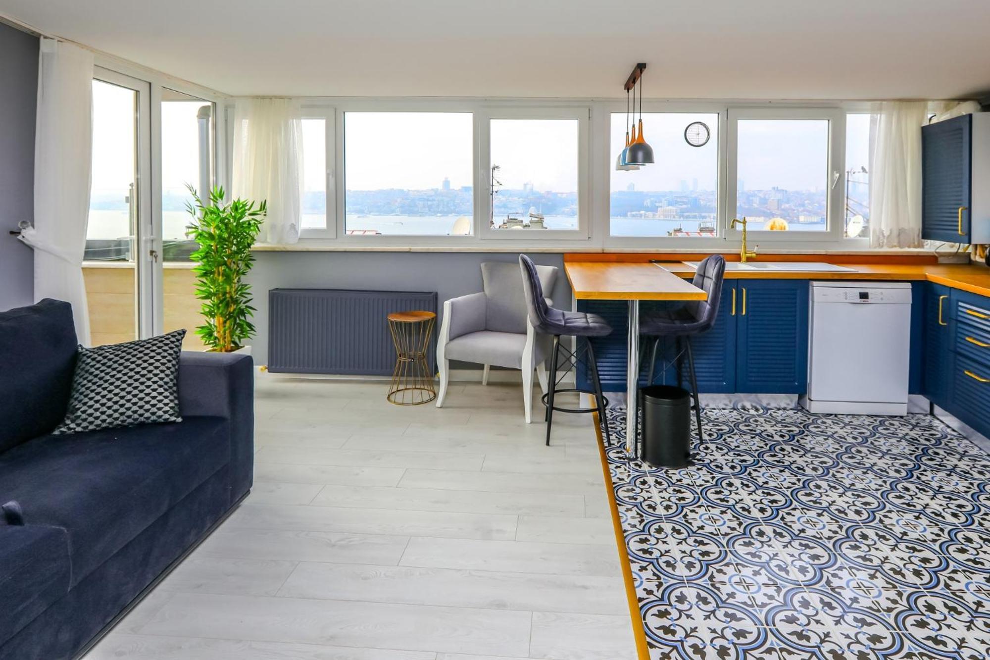 Lovely Flat 500 M To Uskudar Ferry Station Istanboel Buitenkant foto
